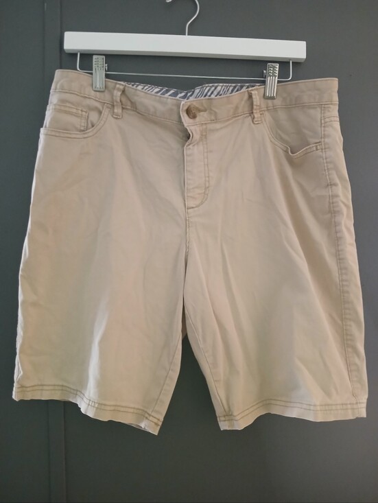 Time and Tru Pants - Time and Tru Women's Hi-Rise Slim Fit Bermuda Shorts 14